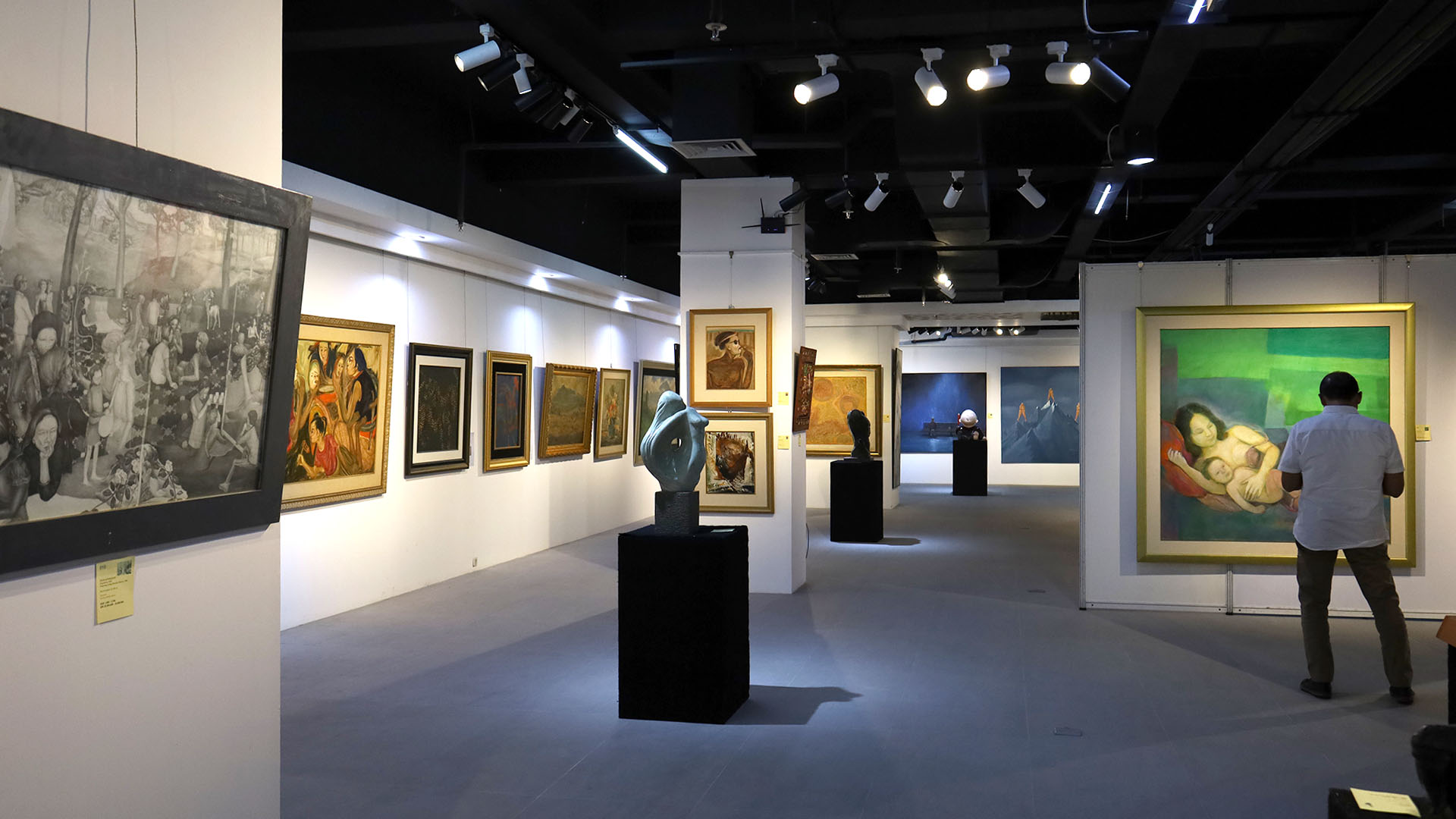 Singapore Office GLOBAL AUCTION